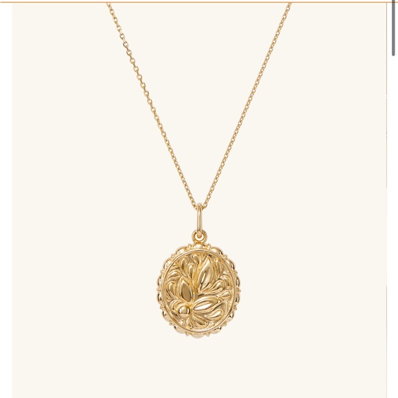 Mejuri Jewelry - Mejuri Balance: Terra Coin Pendant Necklace